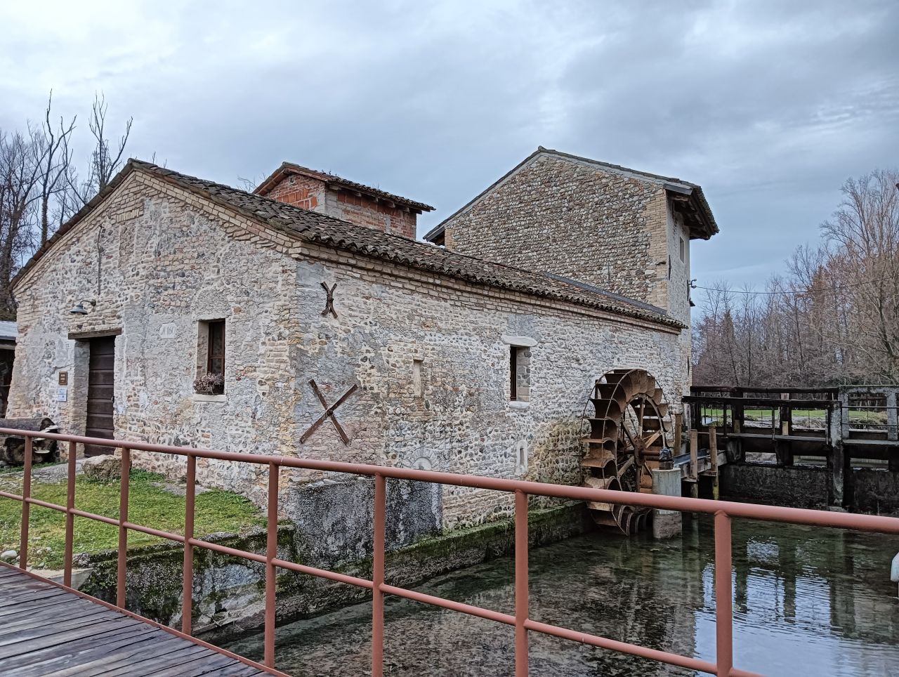 cf_67c0cd965d0af_Chiesetta_mulino_Bosa_02.jpg