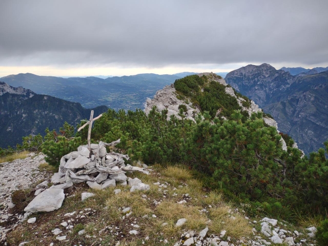 Cima Mora Monte Toc e frana del Vajont