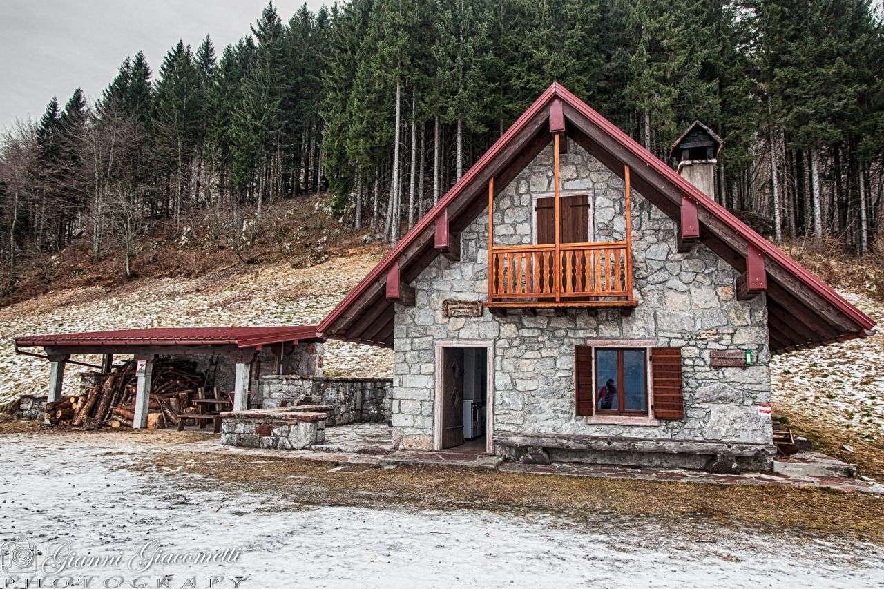 Da Stavoli Loida (Crous) a Casera Avrint