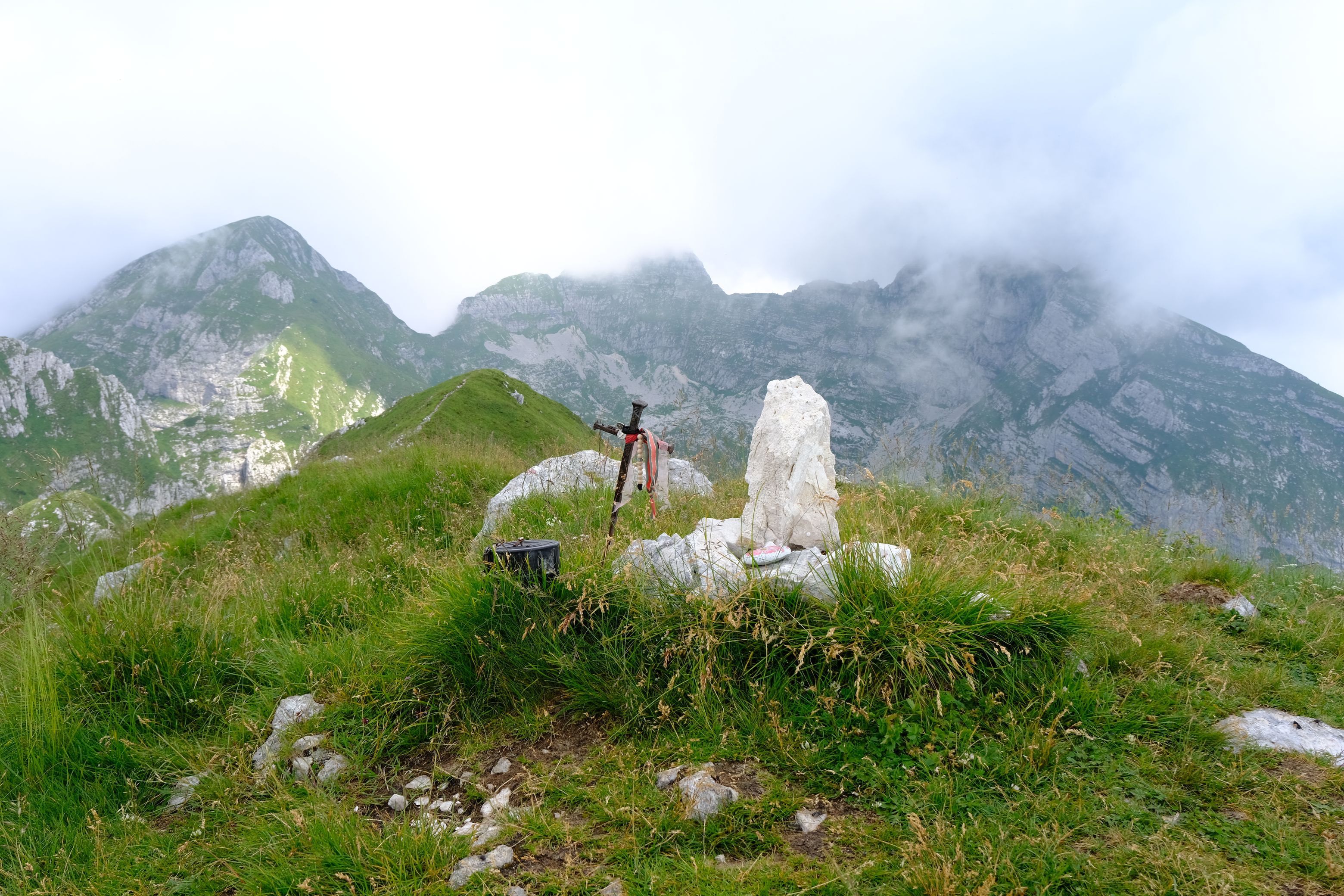 Monti Tremol e Colombera da baita Arneri (Piancavallo)